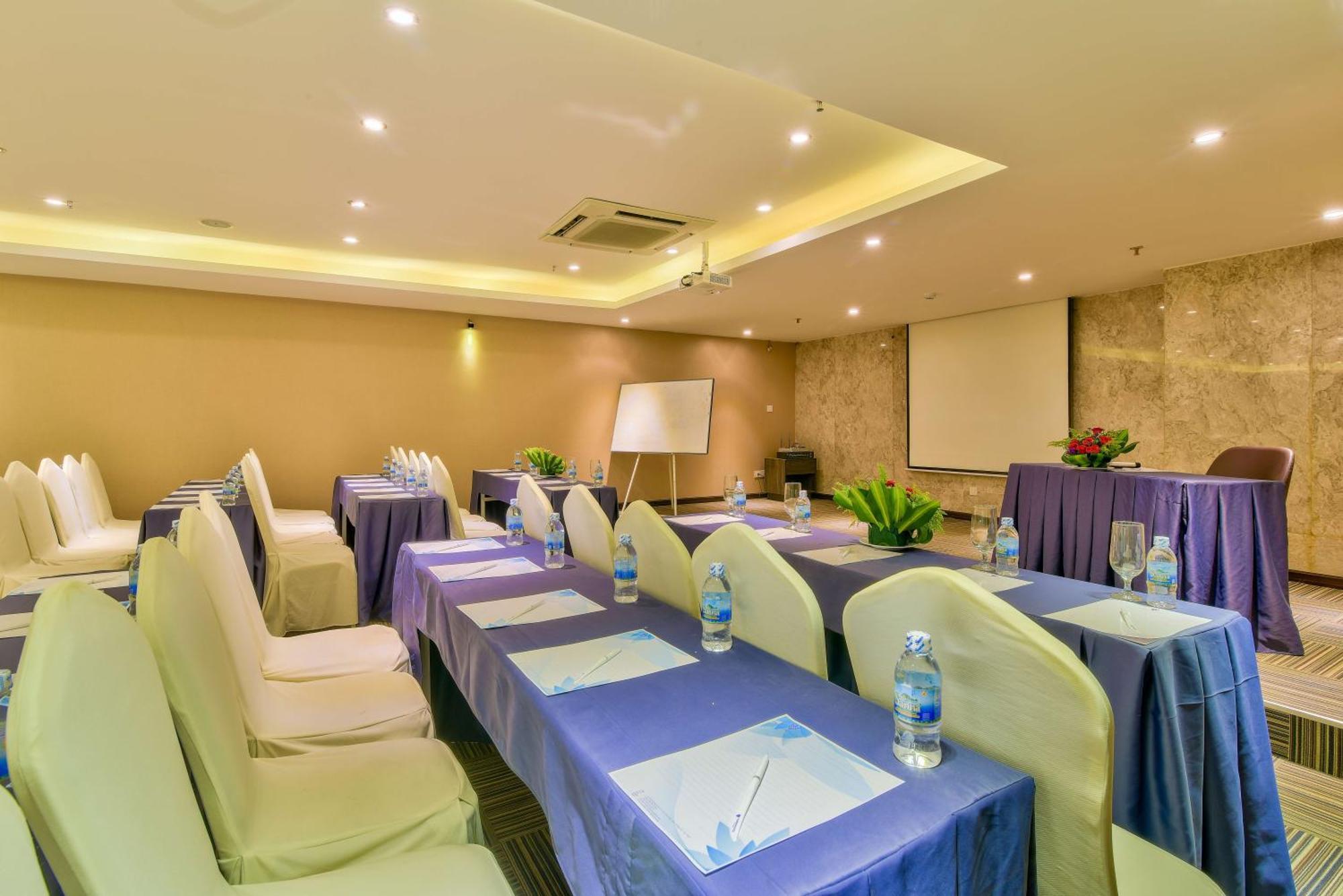 Hotel Poseidon Nha Trang Exterior foto